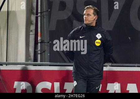 EINDHOVEN, PAYS-BAS - NOVEMBRE 22 : 4e Visser officiel lors du match de Keuken Kampioen Divie entre le PSV U23 et le NAC Breda à de Herdgang le 22 novembre 2021 à Eindhoven, pays-Bas (photo de Joris Verwijst/Orange Pictures) Banque D'Images