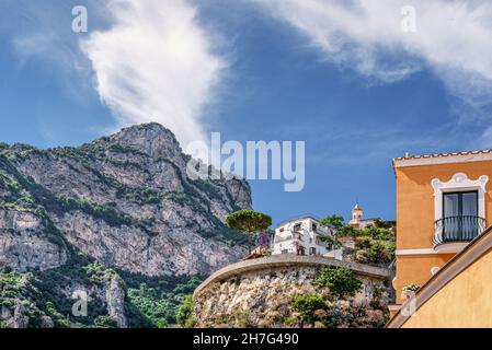 Paysage caractéristique de Positano, le long de la côte amalfitaine Banque D'Images