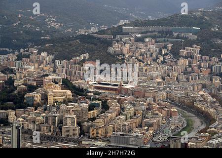 La ville de Gênes Marassi stade de foot vue aérienne panorama Banque D'Images
