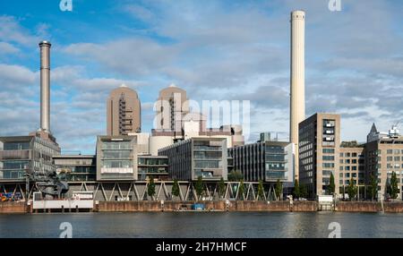 Combinaison de bâtiments industriels et d'un domaine résidentiel à Francfort-sur-le-main Banque D'Images