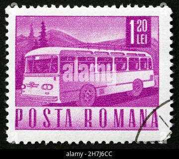 ROUMANIE - VERS 1968: Un timbre imprimé en Roumanie montre Autobus, vers 1968 Banque D'Images