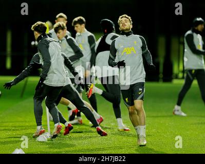 Kirkby, Liverpool, Angleterre ; 23 novembre 2021 ; AXA Training Center,Kirkby, Liverpool, Angleterre ; Liverpool FC s'entraîne avant le match de football de la Ligue des Champions contre le FC Porto le 24 novembre :Diogo Jota de Liverpool Credit: Action plus Sports Images/Alay Live News Banque D'Images