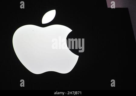 Copenhague/Danemark./23 novembre 2021/Apple sego et Apple Store vendeur dans la capitale danoise Copenhague Danemark.(Photo..Francis Joseph Dean/Dean Pictures) Banque D'Images