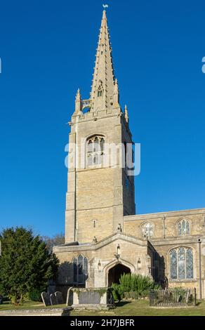 Église Saint-Pierre, rue de l'Église, Yaxley, Cambridgeshire, Angleterre,Royaume-Uni Banque D'Images