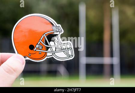 16 septembre 2021, Cleveland, Ohio.Emblème d'une équipe américaine professionnelle de football Cleveland Browns basée à Cleveland au stade sportif. Banque D'Images