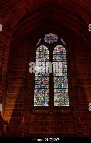 Intérieur de la cathédrale de l'église du Christ montrant une vitrail Banque D'Images