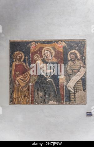 Pinacoteca Nazionale Bologna, Madonna col Bambino à trono fra i Santi Giacomo e Giovanni Battista, Italie Banque D'Images