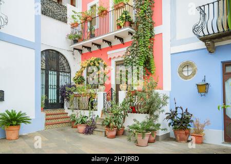 Maisons de quartier historique, ville de Lipari, île de Lipari, Iles Eoliennes, Sicile, Italie Banque D'Images