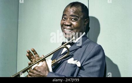 Louis ARMSTRONG (1901-1971) photo promotionnelle du musicien de jazz américain vers 1950 Banque D'Images