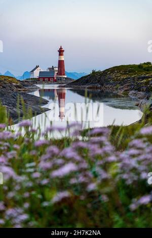 Phare de Tranøy sur Hamarøy, Norvège Banque D'Images