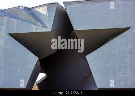 BREST, BÉLARUS - 19 OCTOBRE 2019 : porte symbole de l'étoile de la forteresse de Brest le monument et musée de la Seconde Guerre mondiale. Banque D'Images