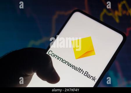 Brésil.23 novembre 2021.Sur cette photo, le logo de la Commonwealth Bank est affiché sur un smartphone.Crédit : SOPA Images Limited/Alamy Live News Banque D'Images