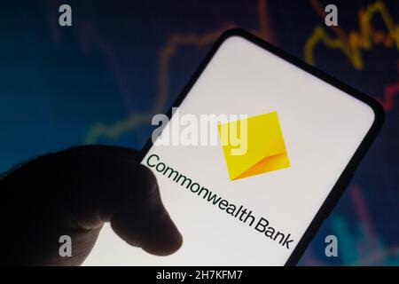 Brésil.23 novembre 2021.Sur cette photo, le logo de la Commonwealth Bank est affiché sur un smartphone.(Photo de Rafael Henrique/SOPA Images/Sipa USA) crédit: SIPA USA/Alay Live News Banque D'Images