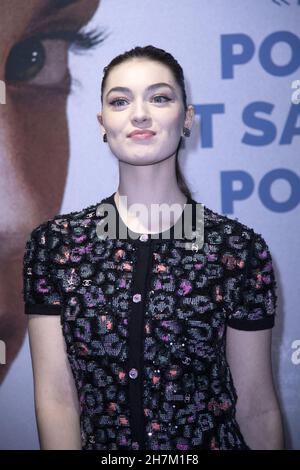 Paris, France, le 23 novembre 2021.Paris, France, le 23 novembre 2021.Anamaria Vartolomei assistant à la première de l'origine au Cine Cine Cine Cine cite les Halles à Paris, France, le 23 novembre 2021.Photo d'Aurore Marechal/ABACAPRESS.COM Banque D'Images