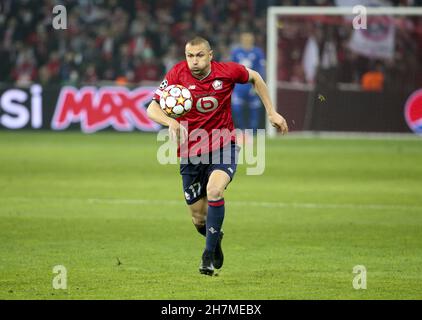 Lille, France, 23 novembre 2021, Burak Yilmaz de Lille pendant la Ligue des champions de l'UEFA, le match de football du Groupe G entre Lille OSC (LOSC) et le FC RB Salzburg le 23 novembre 2021 au stade Pierre Mauroy à Villeneuve-d'Ascq près de Lille, France - photo: Jean Catuffe/DPPI/Media LiveCredit: Independent photo Agency/Alay Live News Banque D'Images