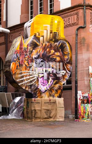 Bâle, Suisse - février 21.Grande lanterne de carnaval peinte à la main Banque D'Images