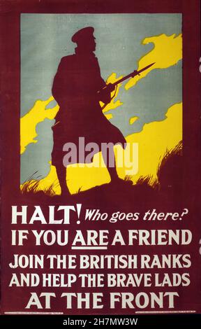 Arrêter ! Qui va là ? Si vous êtes un(e) ami(e) inscrivez-vous les rangs britanniques et aidez le brave gars à l'avant - 1915 - Banque D'Images