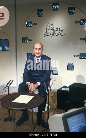 Valéry Giscard d'Estaing sur l'ensemble de l'émission de télévision politique 'l'heure de vérité' présentée par François-Henri de Virieu sur antenne 2.29 janvier 1986 Banque D'Images
