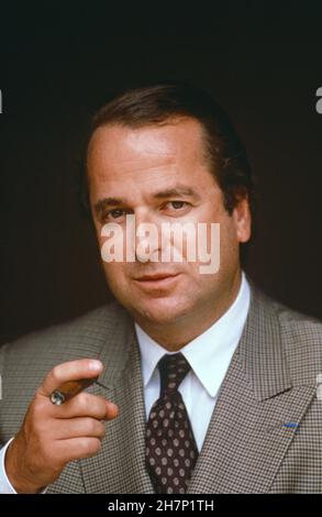 Homme d'affaires français et auteur Paul-Loup Sulitzer.Portrait pris au Festival du film américain de Deauville en septembre 1989. Banque D'Images