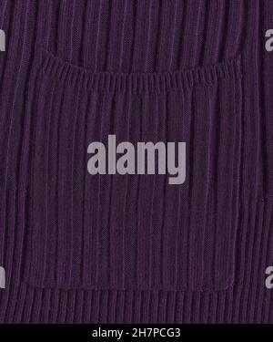 Motif aubergine couleur tricot laine texture plein cadre.Surface de texture d'aubergine tricotée en gros plan. Banque D'Images