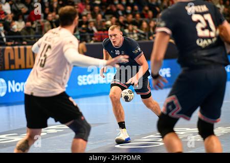 Dainis Kristopans du PSG lors de la Ligue des champions de l'EHF, rencontre de handball de la phase de groupe entre Paris Saint-Germain et le FC Porto le 18 novembre 2021 à Banque D'Images