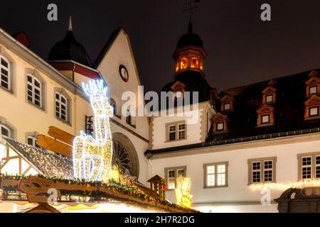 Sternenmarkt (engl. Star market) à Coblence, en Allemagne. Le marché est un marché de Noël historique dans la vieille ville de Koblenz Banque D'Images