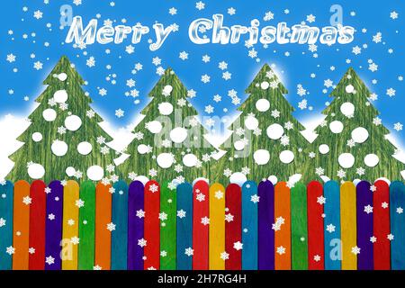 Joyeux Noël.Nouvelle année.Salutations vacances.Hiver idyllique. Bâtonnets de glace colorés.Arbres de Noël et flocons de neige. Banque D'Images