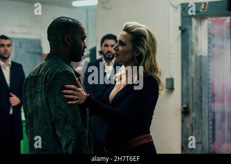 DATE DE SORTIE: 26 février 2016 TITRE: Triple 9 STUDIO: Open Road films RÉALISATEUR: John Hillcoat COMPLOT: Une bande de criminels et de flics corrompus planifient le meurtre d'un policier afin de retirer leur plus grand heist encore de l'autre côté de la ville, VEDETTE: Casey Affleck, Chiwetel Ejiofor, Anthony Mackie.(Image de crédit : © Open Road films/Entertainment Pictures) Banque D'Images