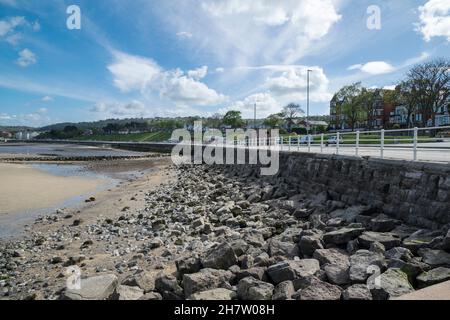 Ros sur la promenade de la mer sur la côte nord du pays de Galles Royaume-Uni Banque D'Images