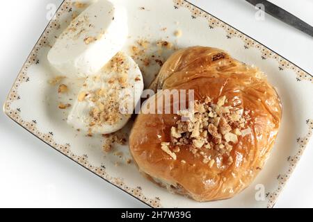 Dessert turc sac Arasi avec pistache. Konya Turquie. Banque D'Images