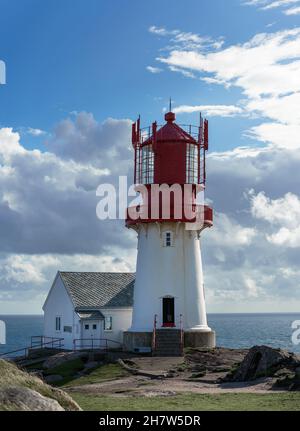 LINDESNES, NORVÈGE- SEPTEMBRE 08. Phare à Lindesnes, le point le plus au sud du continent norvégien. Banque D'Images
