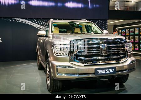 Le Tank 500 un grand SUV de la Grande Muraille vu en exposition au salon de l'auto de Guangzhou 2021, province de Guangdong, Chine. Banque D'Images