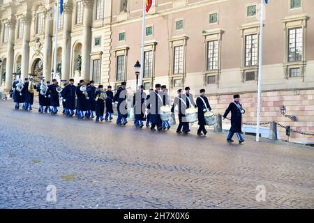 STOCKHOLM, SUÈDE - 24 NOVEMBRE 2021 : visite d'État du couple royal espagnol à Stockholm.Les courtisans des rois de Suède participant. Banque D'Images