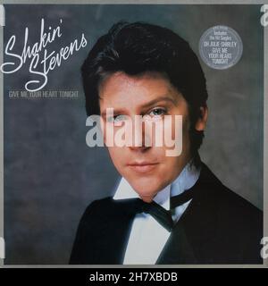 Album de Shakin Stevens Donnez-moi votre coeur ce soir, 1982 vinyle de couverture de disque LP par le chanteur gallois Banque D'Images