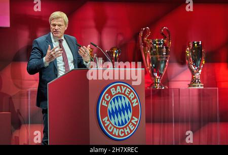Oliver KAHN, PDG de FCB, Vorstandsvorsitzender der FC Bayern München AG, s'exprime à l'assemblée générale annuelle du FC BAYERN MUNICH à Audi Dome Munich, 25 novembre 2021, saison 2021/2022, photographe: Peter Schatz Banque D'Images