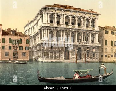 Palais de Pesaro sur le Grand Canal, Venise, Italie Venise, Italie, photochromie couleur ca, 1890 à 1900 Banque D'Images