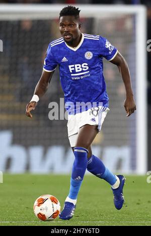 Leicester, Angleterre, le 25 novembre 2021.Daniel Amartey de Leicester City pendant le match de l'UEFA Europa League au King Power Stadium de Leicester.Le crédit photo doit être lu : Darren Staples / Sportimage Banque D'Images