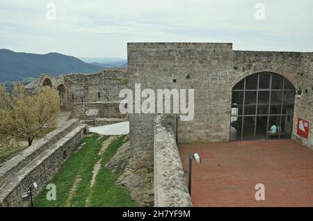 Château de la Pobla de Claramunt dans la région de la province d'Anoia de Barcelone, Catalogne, Espagne Banque D'Images