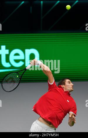 Turin, Italie.25 novembre 2021.Tennis - qualification Davis Cup Groupe D pour les quarts de finale.Croatie vs Australie.Pala Alpitour, Turin, Italie 25 novembre 2021.Borna Gojo de Croatie en action pendant son match contre Alexei Popyrin d'Australie (Credit image: © Tonello Abozzi/Pacific Press via ZUMA Press Wire) Banque D'Images