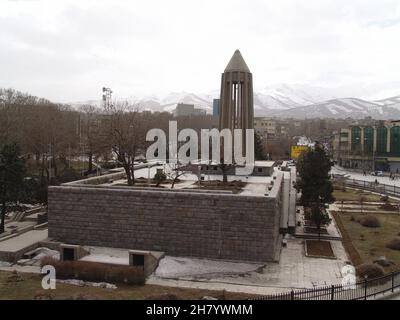 Tombe d'Abu Ali Sina à Hamedan Banque D'Images