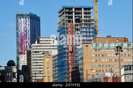 La ligne d'horizon toujours changeante de Croydon, dans le Surrey-Angleterre Banque D'Images