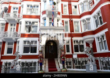 La Royal Over-Seas League est une organisation de membres à but non lucratif dont le siège social international se trouve dans son pavillon du centre de Londres, en Angleterre.Elle est également un fervent partisan des arts, notamment avec son prestigieux concours de musique annuel. Banque D'Images