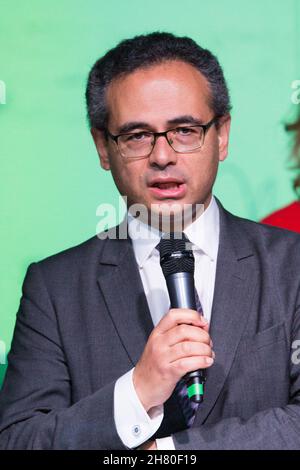 Paris, France.26 novembre 2021.Jacques Raharinaivo assiste au lancement des programmes éducatifs de la Fondation Maud Fontenoy à l'Aquarium de Paris le 26 novembre 2021 à Paris, France.Photo de Nasser Berzane/ABACAPRESS.COM crédit: Abaca Press/Alay Live News Banque D'Images