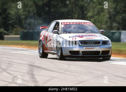 Derek Bell à l'Audi A4 à la course Speedvision World GT Challenge Road Atlanta Georgia USA 9/2000 Banque D'Images