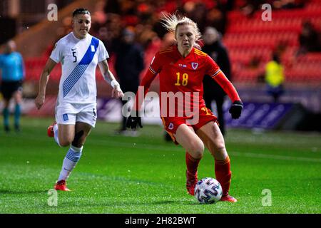 Llanelli, Royaume-Uni.26 novembre 2021.CERI Holland du pays de Galles en action.Le pays de Galles contre la Grèce dans un qualificateur de coupe du monde féminin de la FIFA au Parc y Scarlets le 26 novembre 2021.Crédit : Lewis Mitchell/Alay Live News Banque D'Images