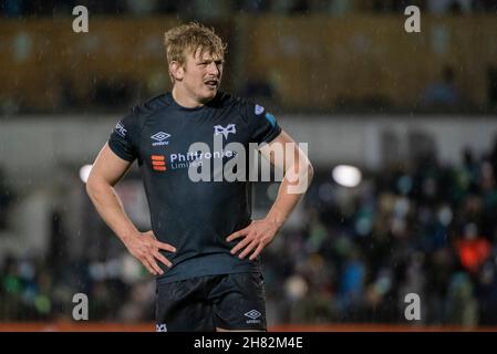 Galway, Irlande.27 novembre 2021.JAC MORGAN d'Ospreys lors du match de rugby 6 du Championnat des États-Unis entre Connacht Rugby et Ospreys au Sportsground de Galway, Irlande, le 26 novembre 2021 (photo d'Andrew SURMA/ Credit: SIPA USA/Alay Live News Banque D'Images