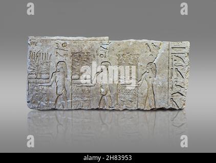 Panneau de relief du temple antique égyptien APIS, 1290-1224 av. J.-C., 19e dynastie, Serapeum saqqara Kunsthistorisches Muesum Vienne, 5081/2, de la règle de Ra Banque D'Images