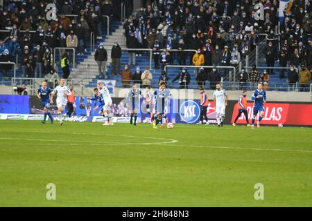 KSC besiegt Hannover 96 Zweite Liga, deuxième ligue Karlsruher SC Wildparkstadion BBBank Wildpark 27.Noveber2021 Banque D'Images