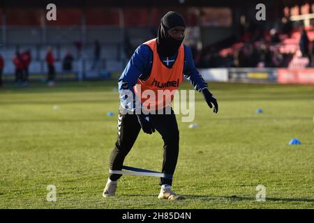 SALFORD, GBR.27 NOV Dylan Fage d'Oldham Athletic lors du match Sky Bet League 2 entre Salford City et Oldham Athletic à Moor Lane, Salford, le samedi 27 novembre 2021.(Credit: Eddie Garvey | MI News) Credit: MI News & Sport /Alay Live News Banque D'Images