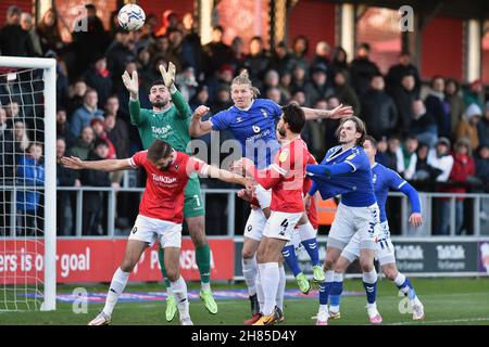 SALFORD, GBR.27 NOV Carl Piergianni d'Oldham Athletic lors du match Sky Bet League 2 entre Salford City et Oldham Athletic à Moor Lane, Salford, le samedi 27 novembre 2021.(Credit: Eddie Garvey | MI News) Credit: MI News & Sport /Alay Live News Banque D'Images